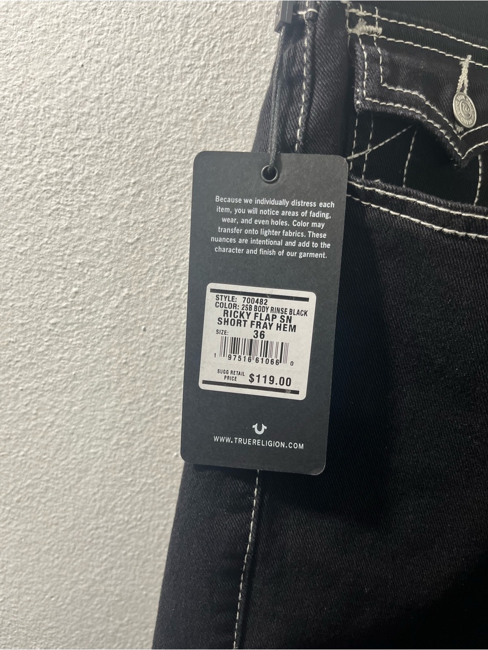 700482 True Religion Ricky Flap Fray Hem Relaxed Shorts Black Sz 36 NWT $119 - Picture 6 of 9